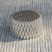 Load image into Gallery viewer, Via Nona Malibu woven ring in four rows of silver metal beads